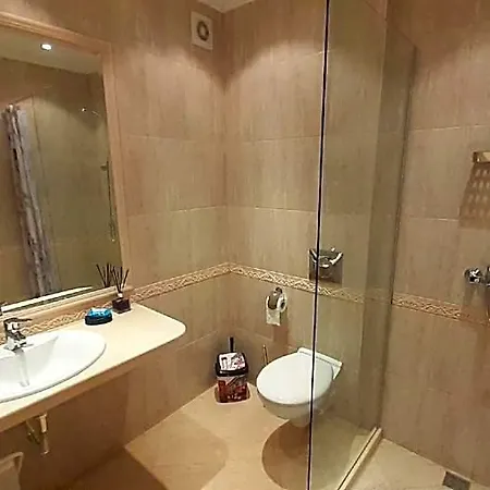 Relax In South Bay Otel