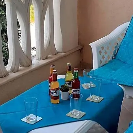 Otel Relax In South Bay 5*